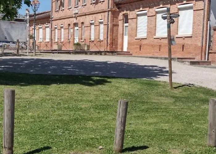 Duplex Casita Mia Chez Myriam 3 Etoiles Climatise 4 Adultes 2 3 Lits Terrasse Jardin * Gragnague