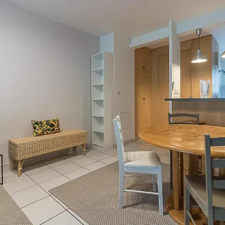 Duplex Casita Mia Chez Myriam 3 Etoiles Climatise 4 Adultes 2 3 Lits Terrasse Jardin Apartamento Gragnague